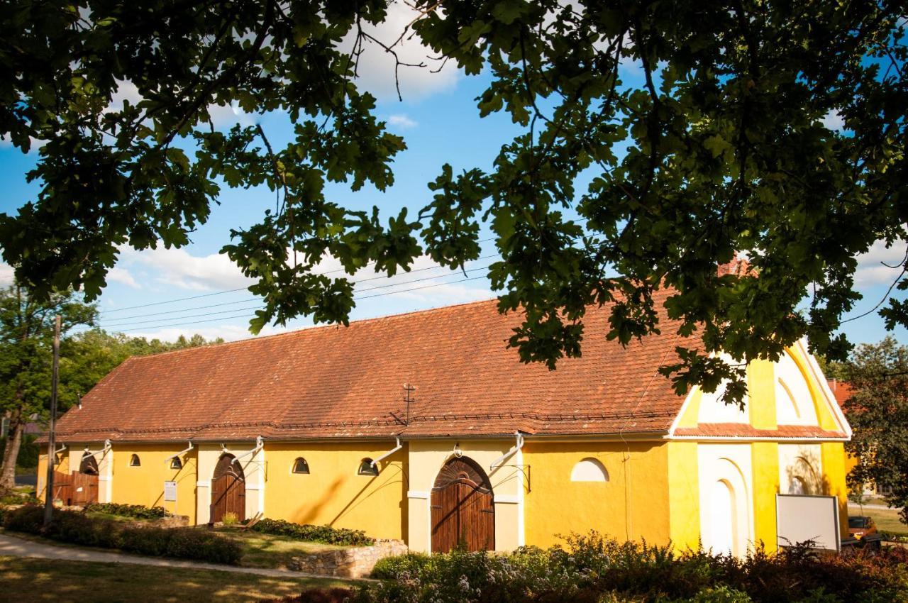 Apartamenty Ornamental Farm Bukowiec Bukowiec  Zewnętrze zdjęcie